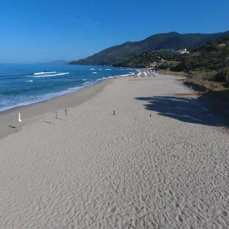 Caravan In Caprioli Di With Com Pool Tatil Evi