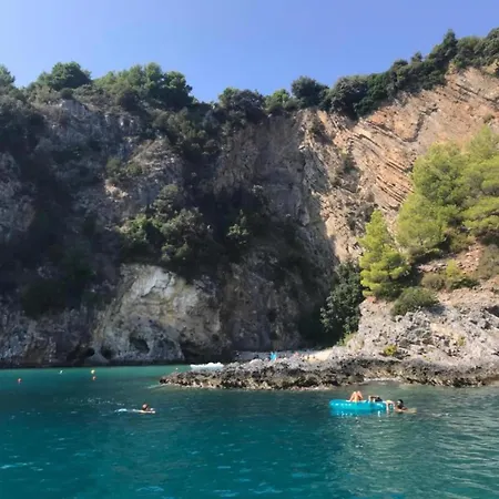 Caravan In Caprioli Di With Com Pool * Pisciotta