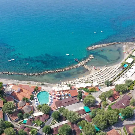 Caravan In Caprioli Di With Com Pool *